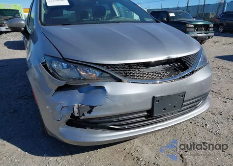 2017 Chrysler Pacifica Touring z USA, uszkodzony, nr VIN 2C4RC1DG0HR663808
